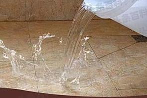 鹤山漏水维修 免砸砖防水材料该如何施工